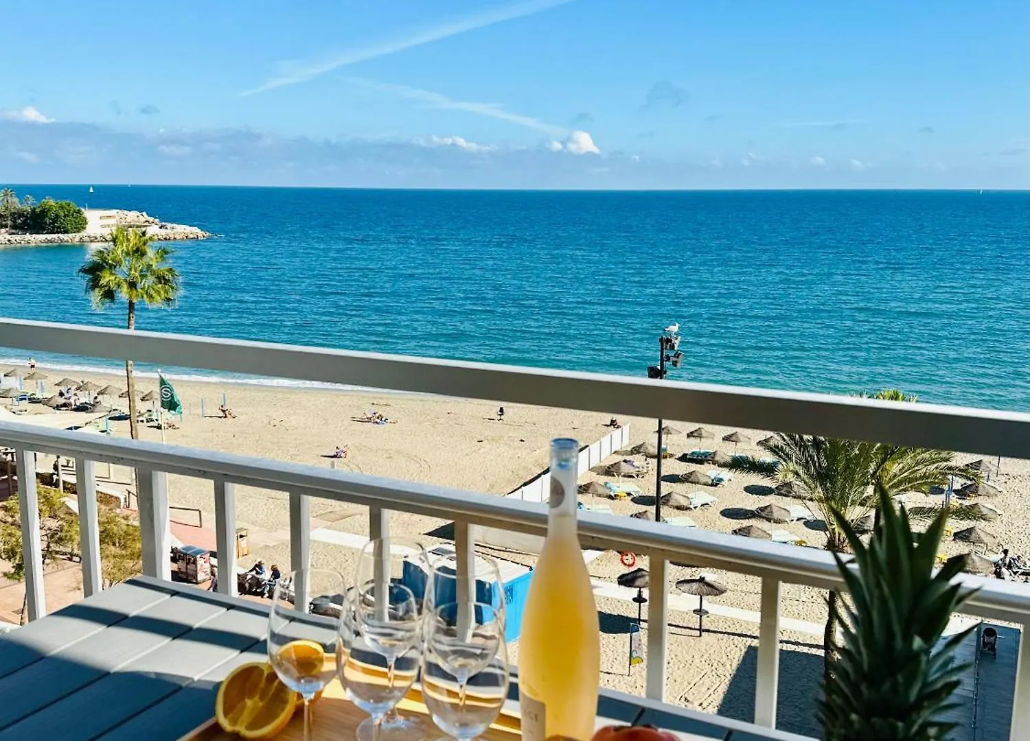 Horizonte 2 Beautiful Apartment With Incredible Sea View At First Line Of Fuengirola Beach Spanje